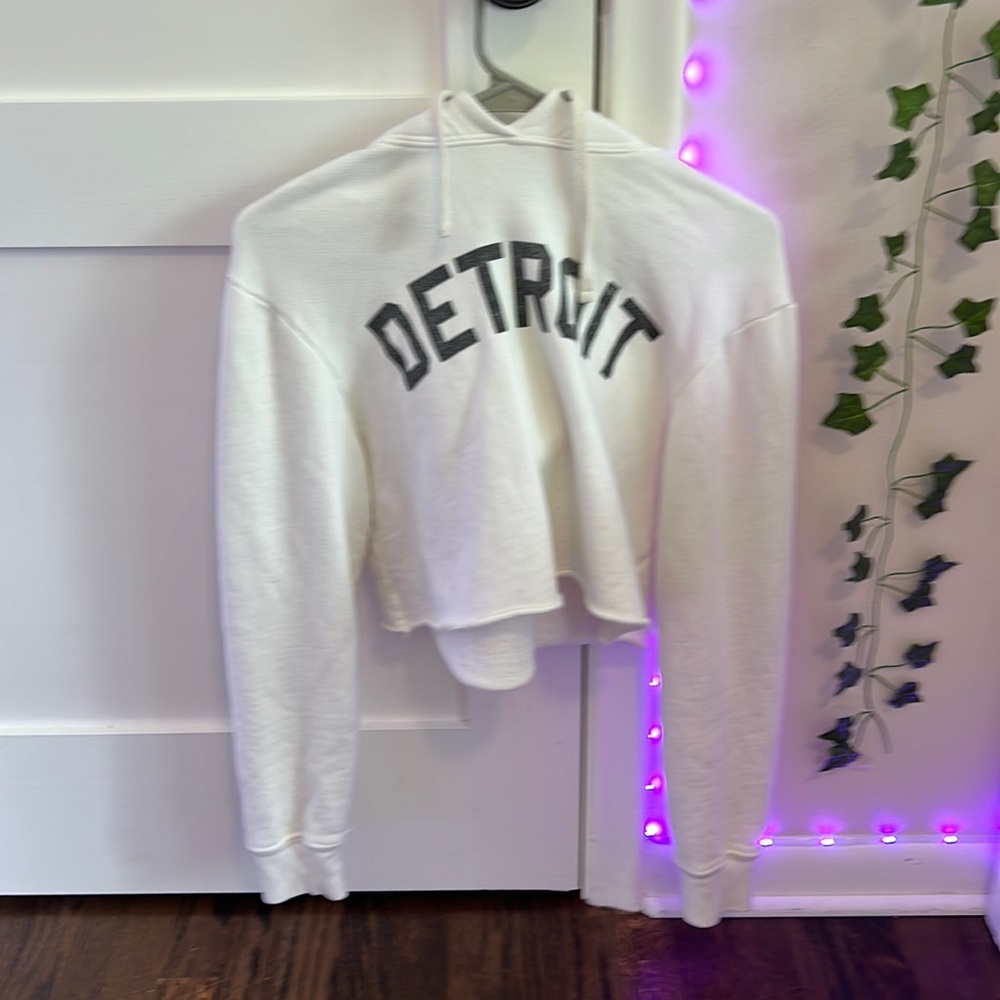 I am selling this Detroit sweatshirt. It is from Caruso Caruso. Size is XS.